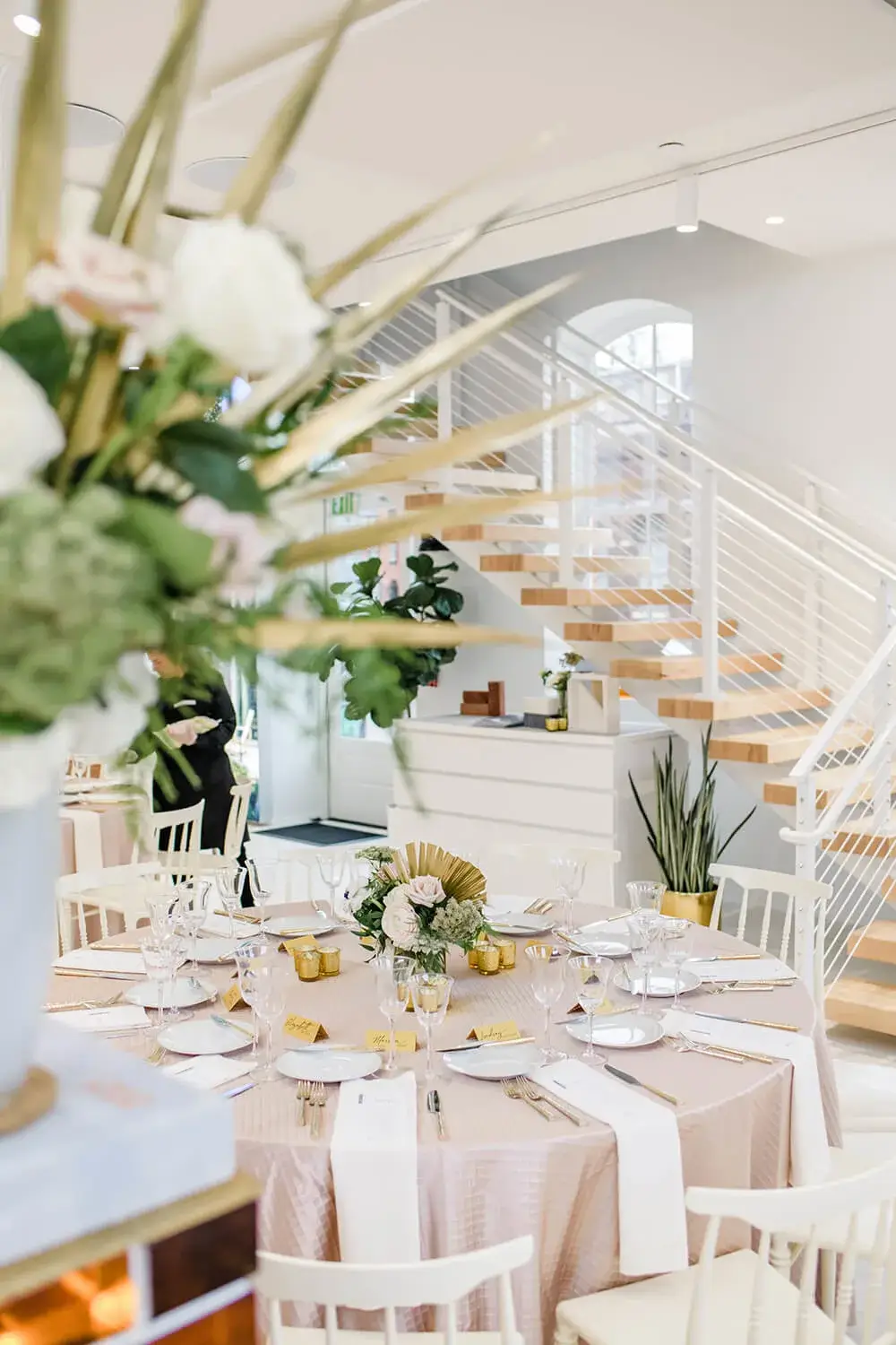 img-elegant-event-table-setting