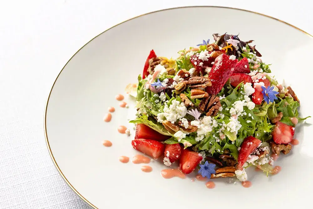 img-salad-with-flowers-strawberries-and-nuts